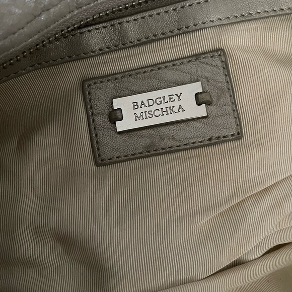 BAGLEY MISCHKA Silver Large Satchel - Picture 4 of 6